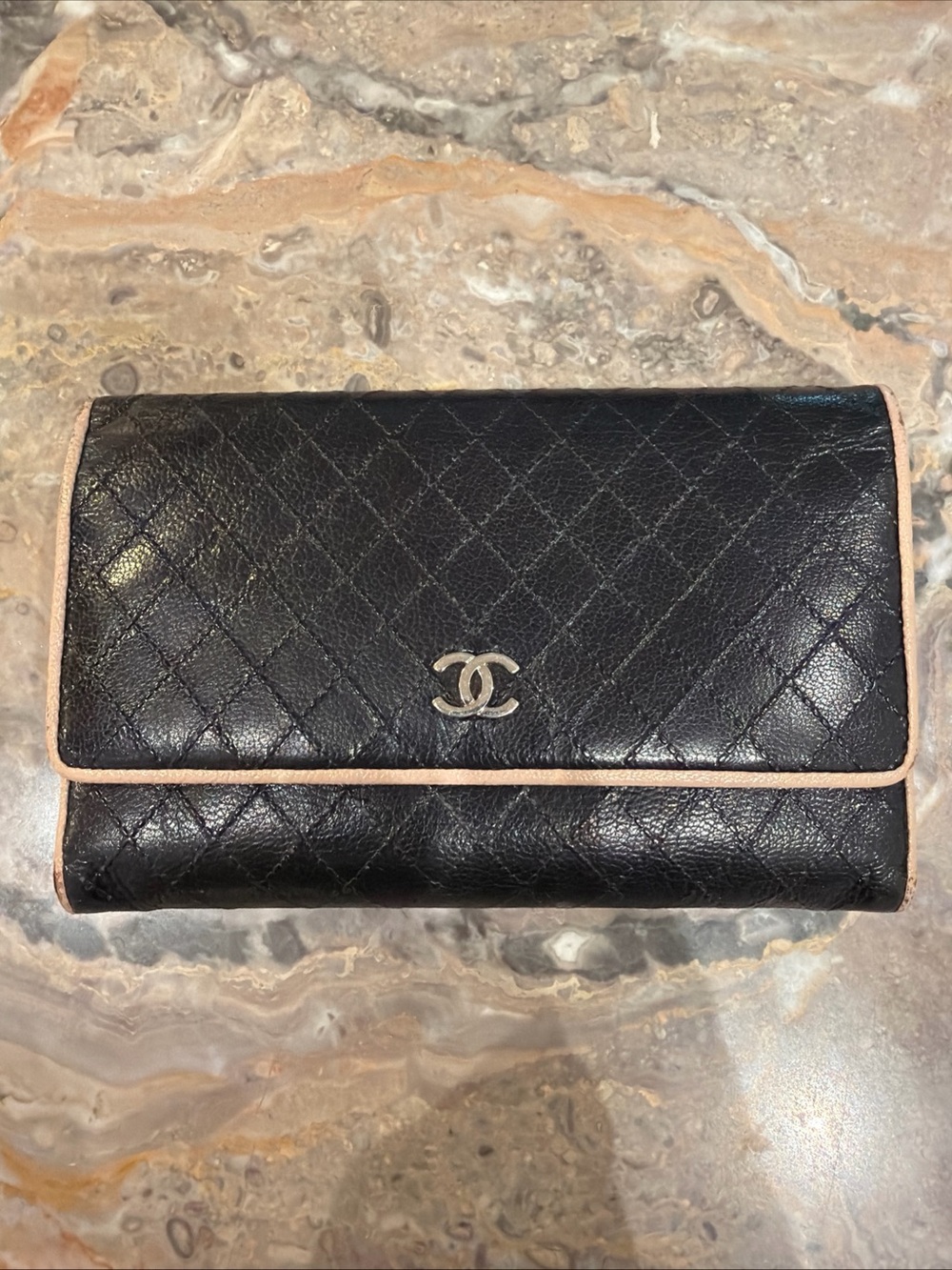 AUTHENTIC CHANEL Diamond Quilted Trifold Flap Wallet Black Lambskin Beige Trim